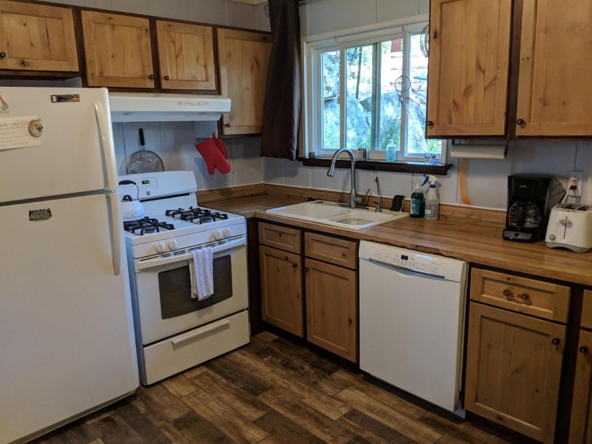 Sleeping Wolf Guest House Oakhurst Extérieur photo